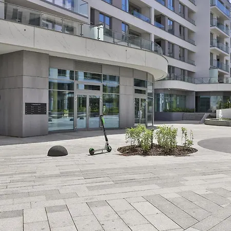 Plac Unii Srodmiescie By Renters